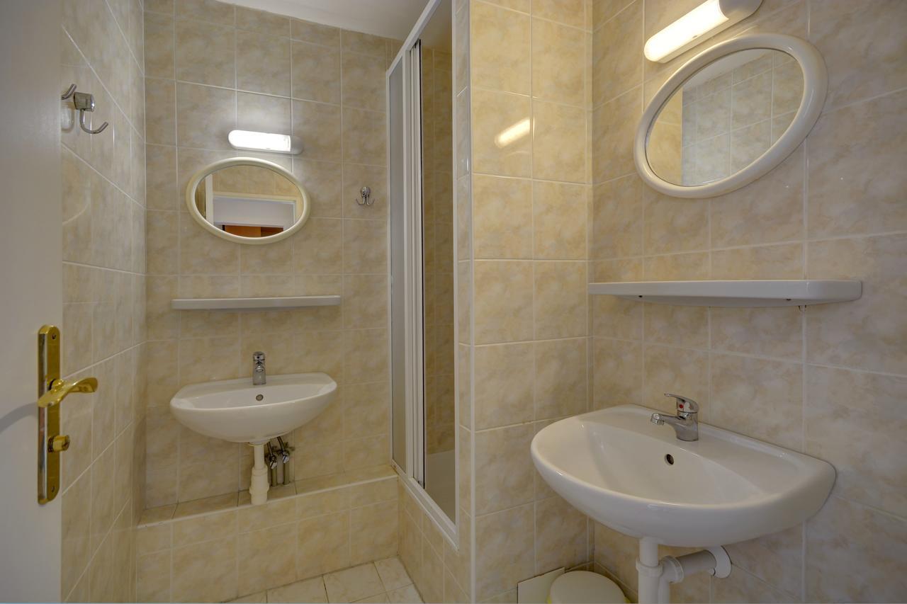 Albergue Volha Praga Exterior foto